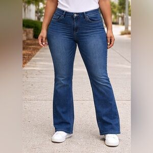 Jean’s Denim Bootcut Jeans Size 16W Medium Wash Stretch Embroidered Pockets